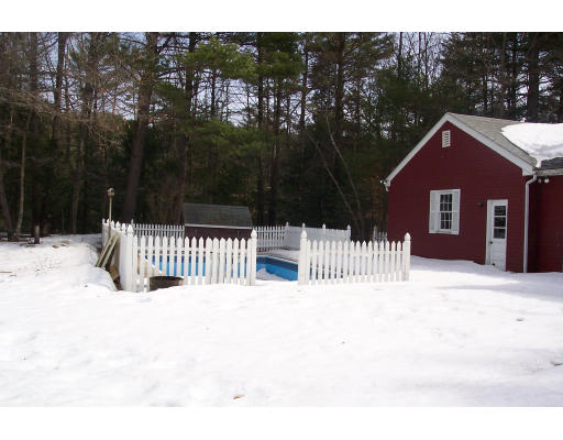 323 Lockes Village Road Wendell, MA 01379 - Photo 4 of 8 Gallery Image 4