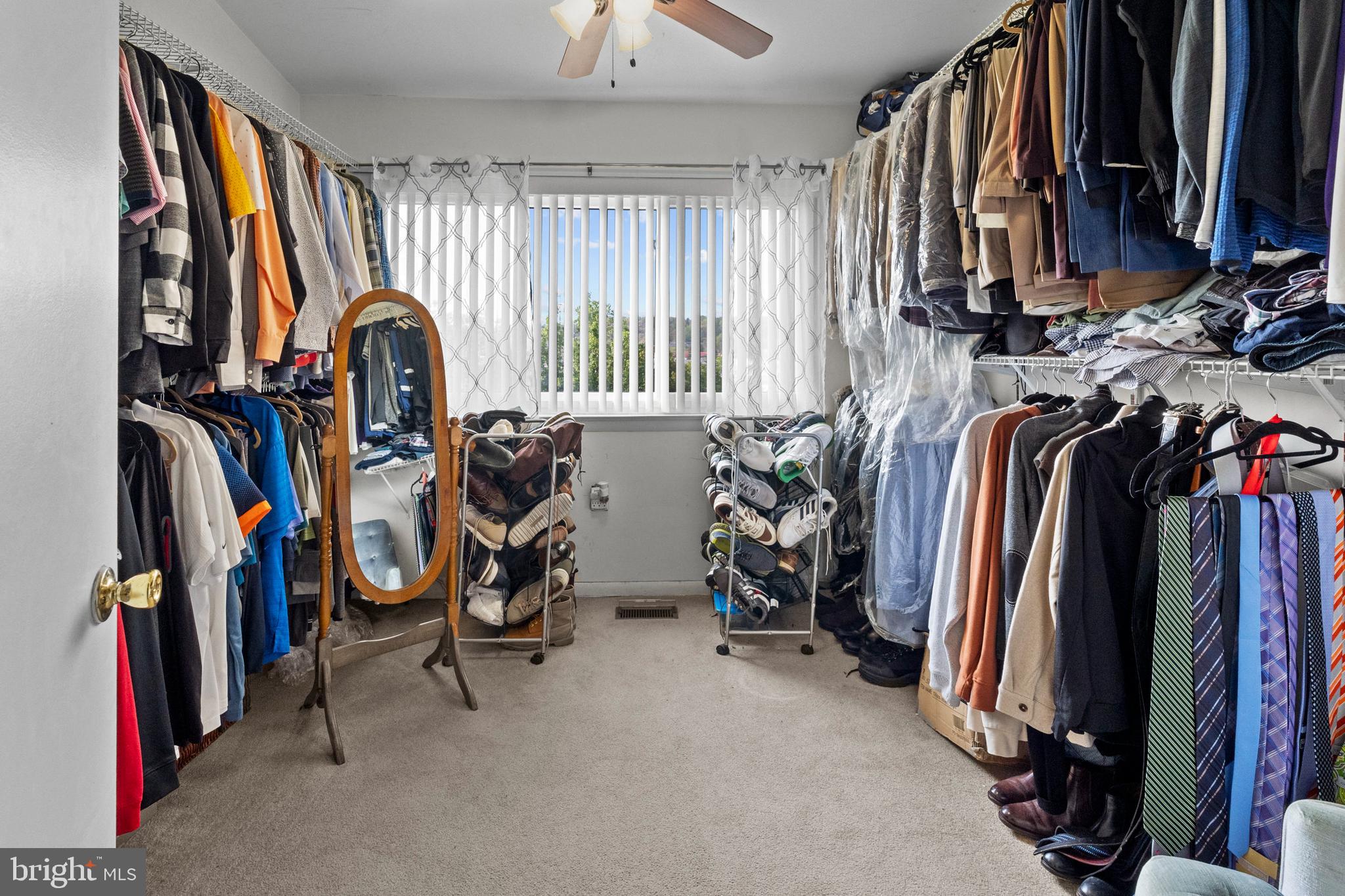 8101 Greenspring Way, Unit 8101E Owings Mills, MD 21117 - Photo 29 of 35 Closet