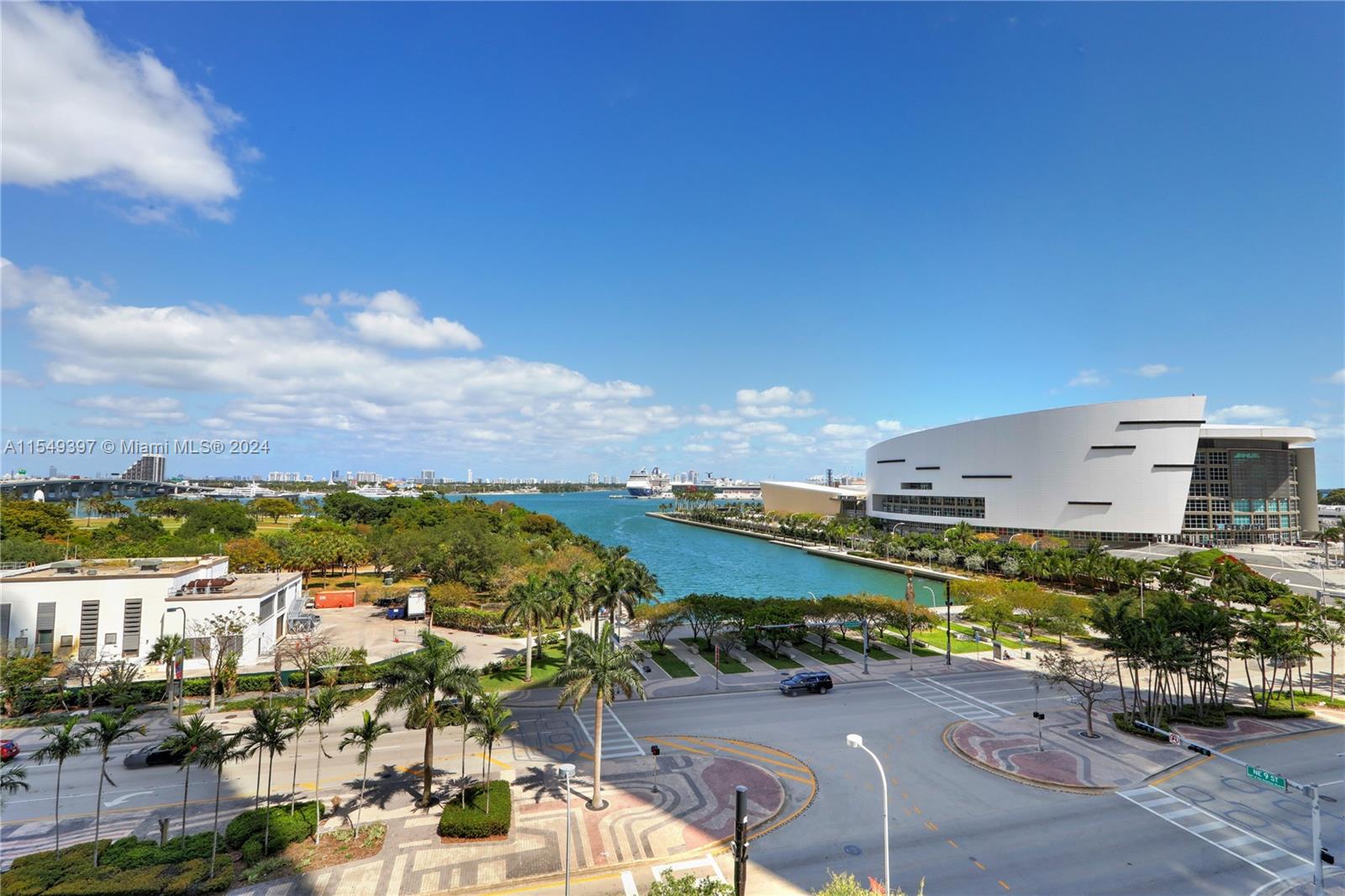 900 Biscayne Boulevard, Unit 705 Miami, FL 33132 - Photo 3 of 30 a view of a city