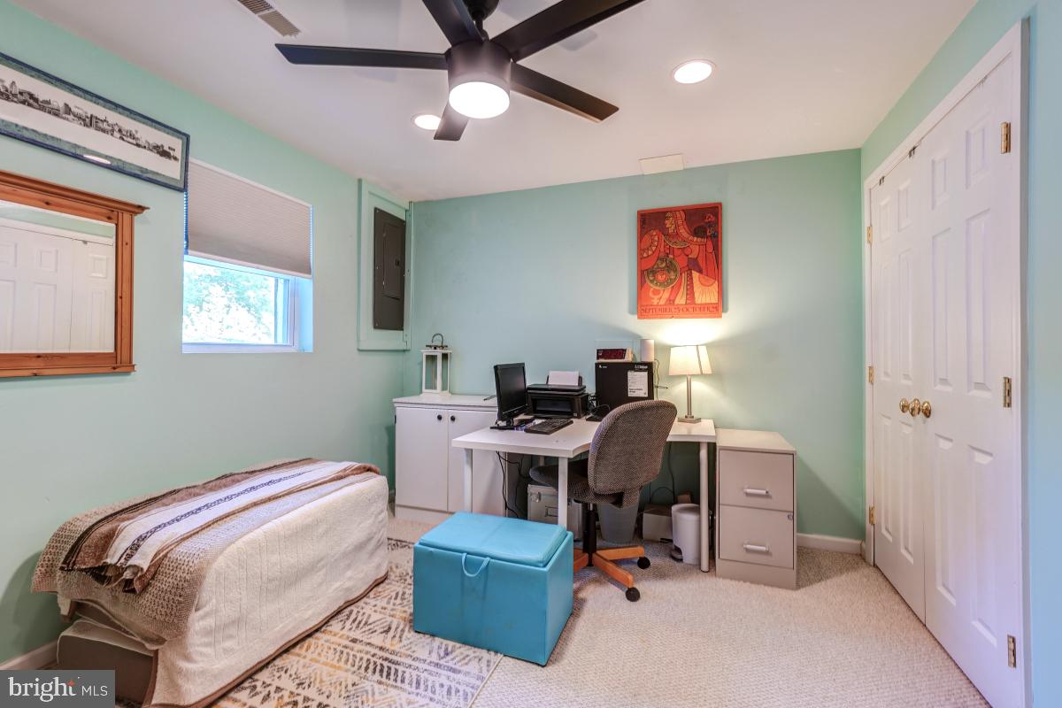13006 North Commons Way Potomac, MD 20854 - Photo 33 of 43