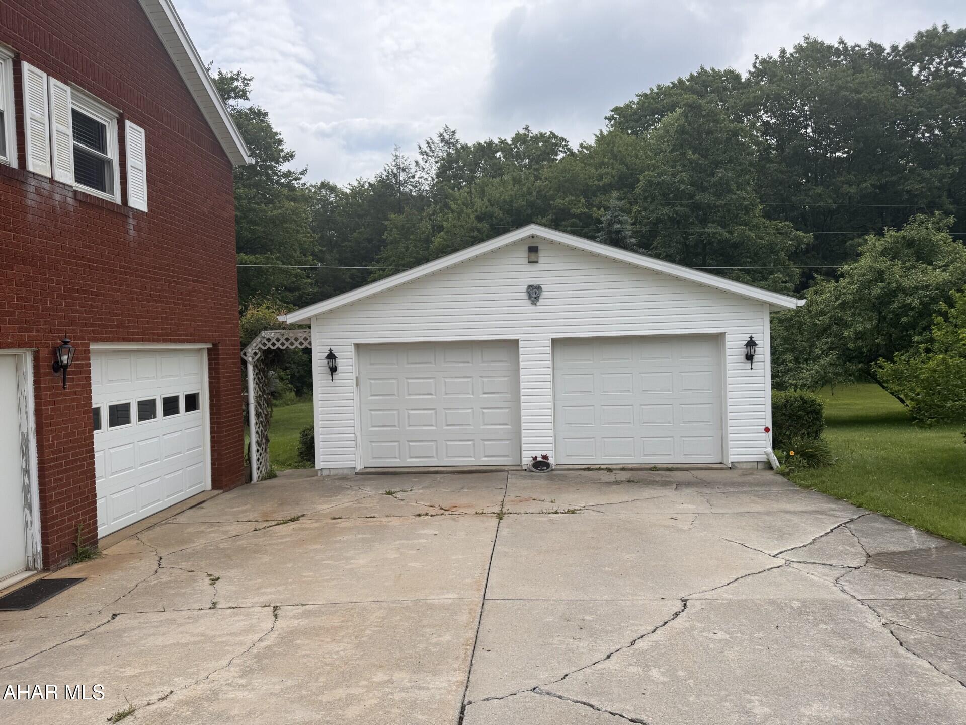 274 Fees Road Carrolltown, PA 15722 - Photo 8 of 30