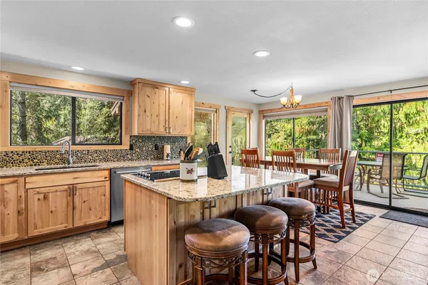 $1,300,000 | 9864 East Leavenworth Road, Leavenworth, WA 98826