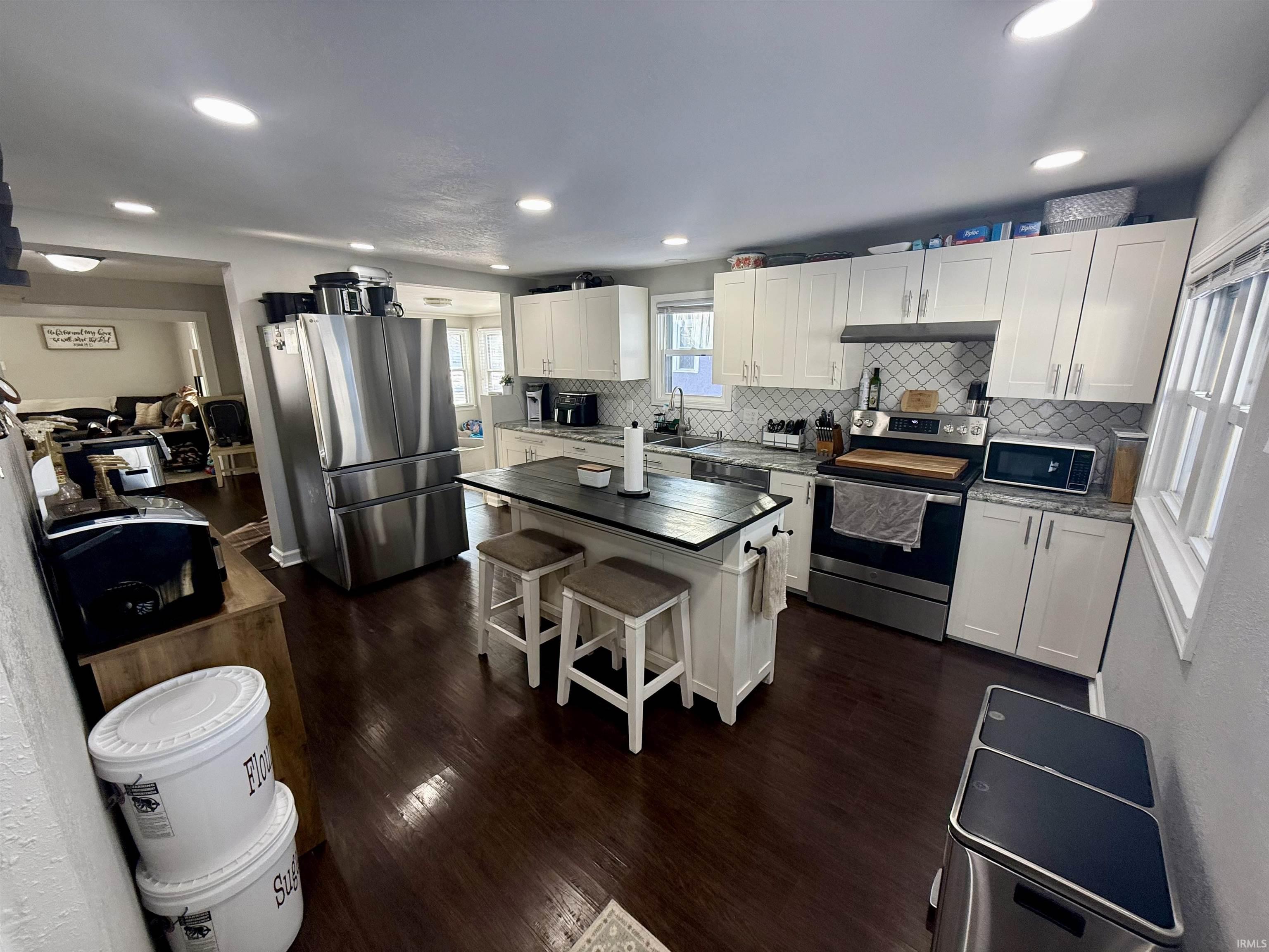 706 East 9th Street Auburn, IN 46706 - Photo 6 of 22