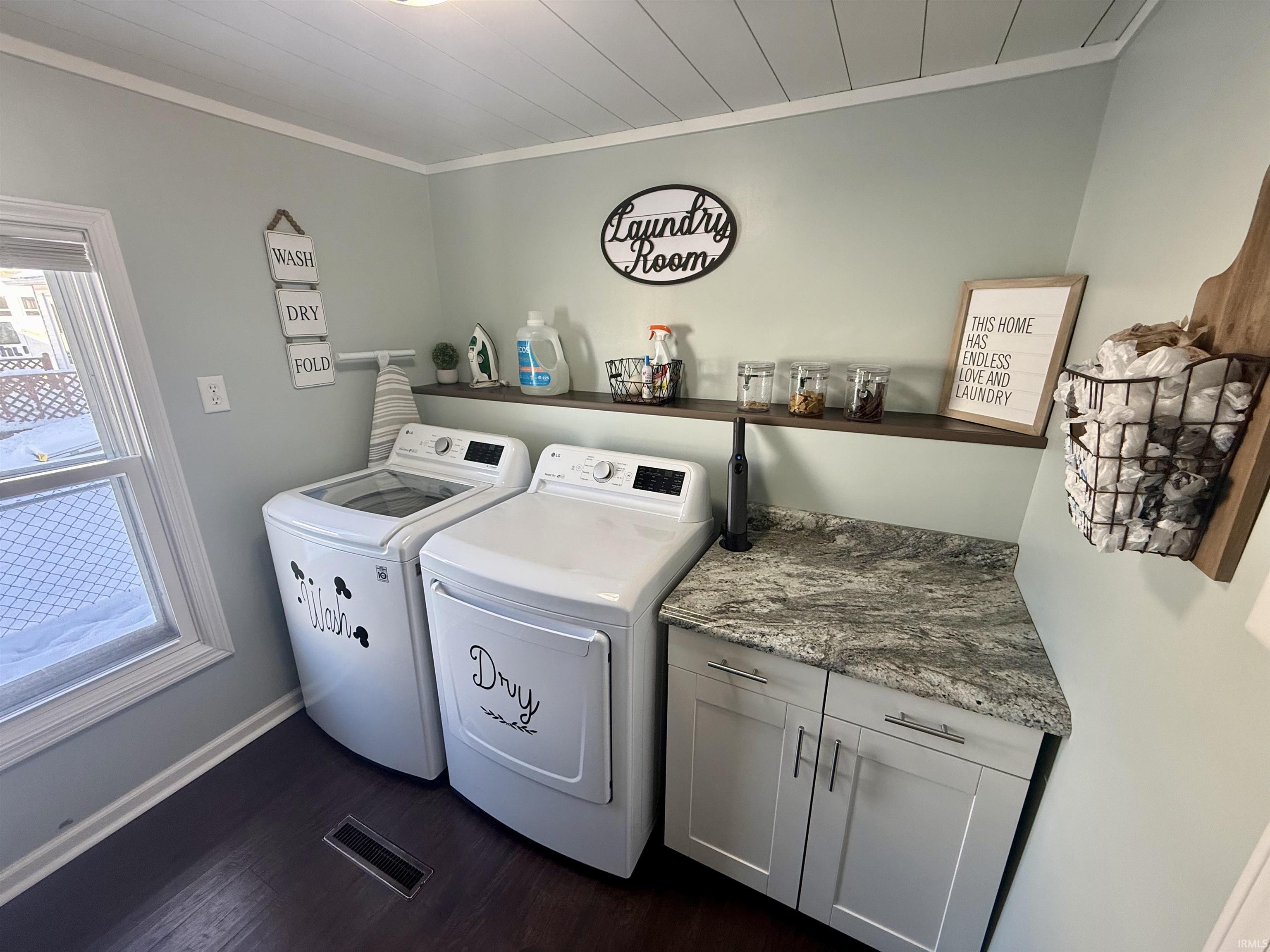 706 East 9th Street Auburn, IN 46706 - Photo 8 of 22