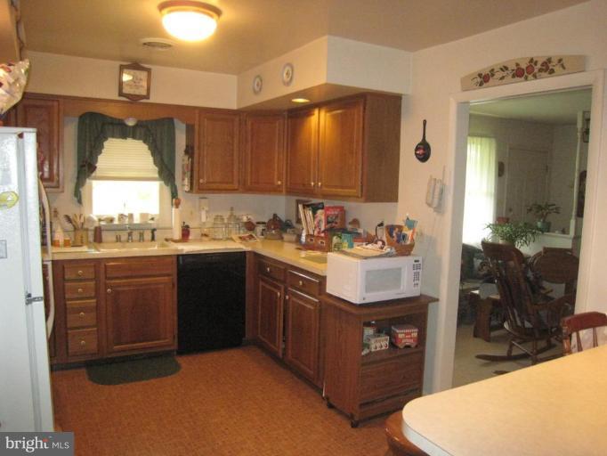 2710 Flintstone Road Freeland, MD 21053 - Photo 2 of 15 Kitchen