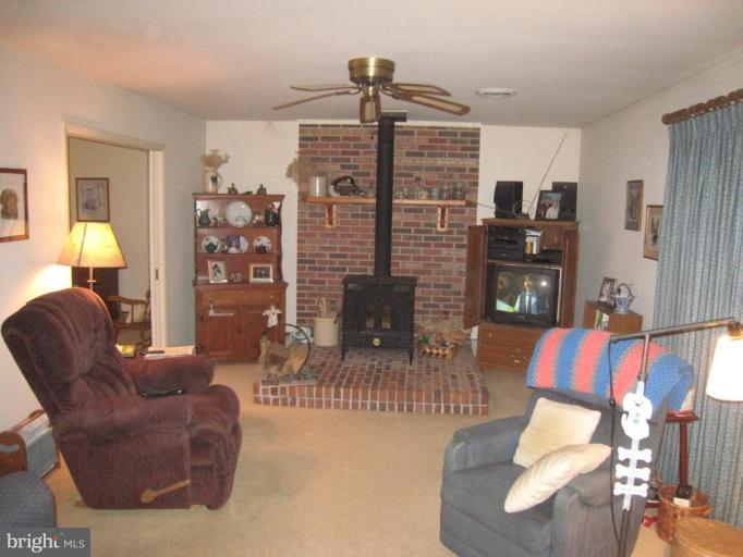 2710 Flintstone Road Freeland, MD 21053 - Photo 8 of 15 Family Room #2