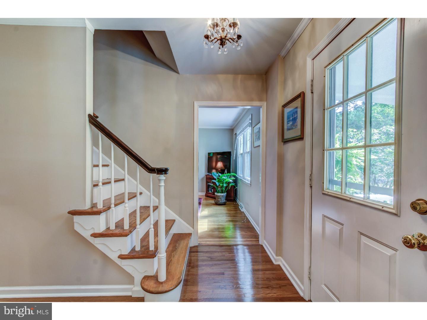 33 Peddrick Road Wayne, PA 19087 - Photo 2 of 25
