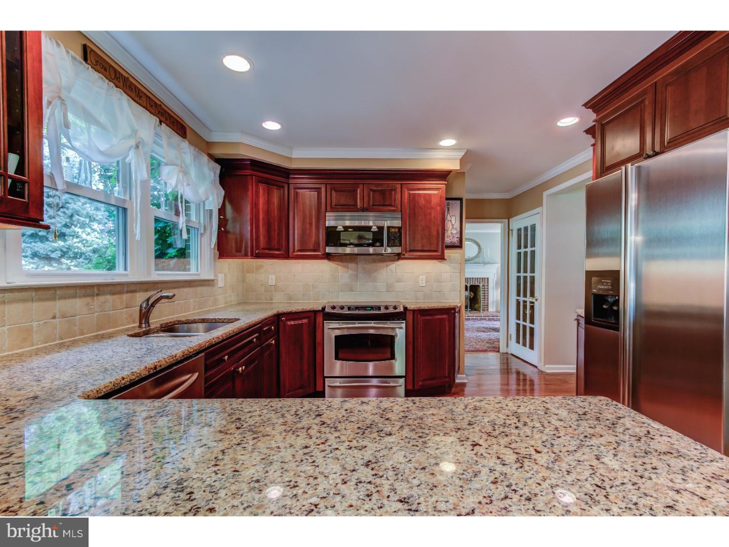 33 Peddrick Road Wayne, PA 19087 - Photo 11 of 25