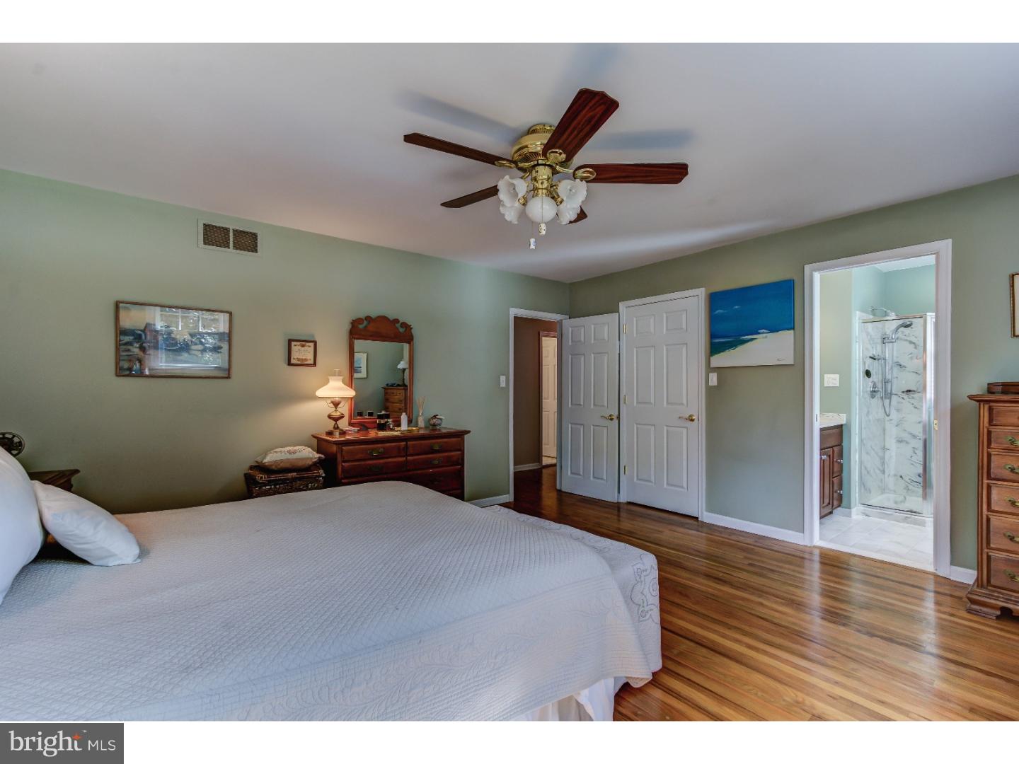 33 Peddrick Road Wayne, PA 19087 - Photo 17 of 25