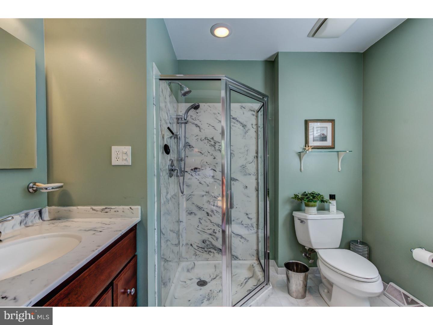 33 Peddrick Road Wayne, PA 19087 - Photo 18 of 25