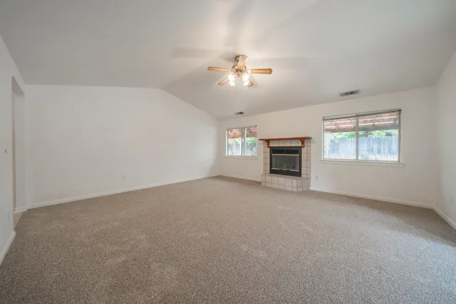 $425,000 | 2166 Wicklow Street, Redding, CA 96001