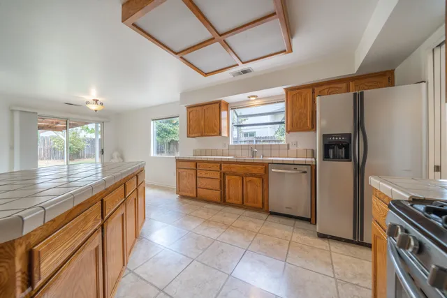$425,000 | 2166 Wicklow Street, Redding, CA 96001