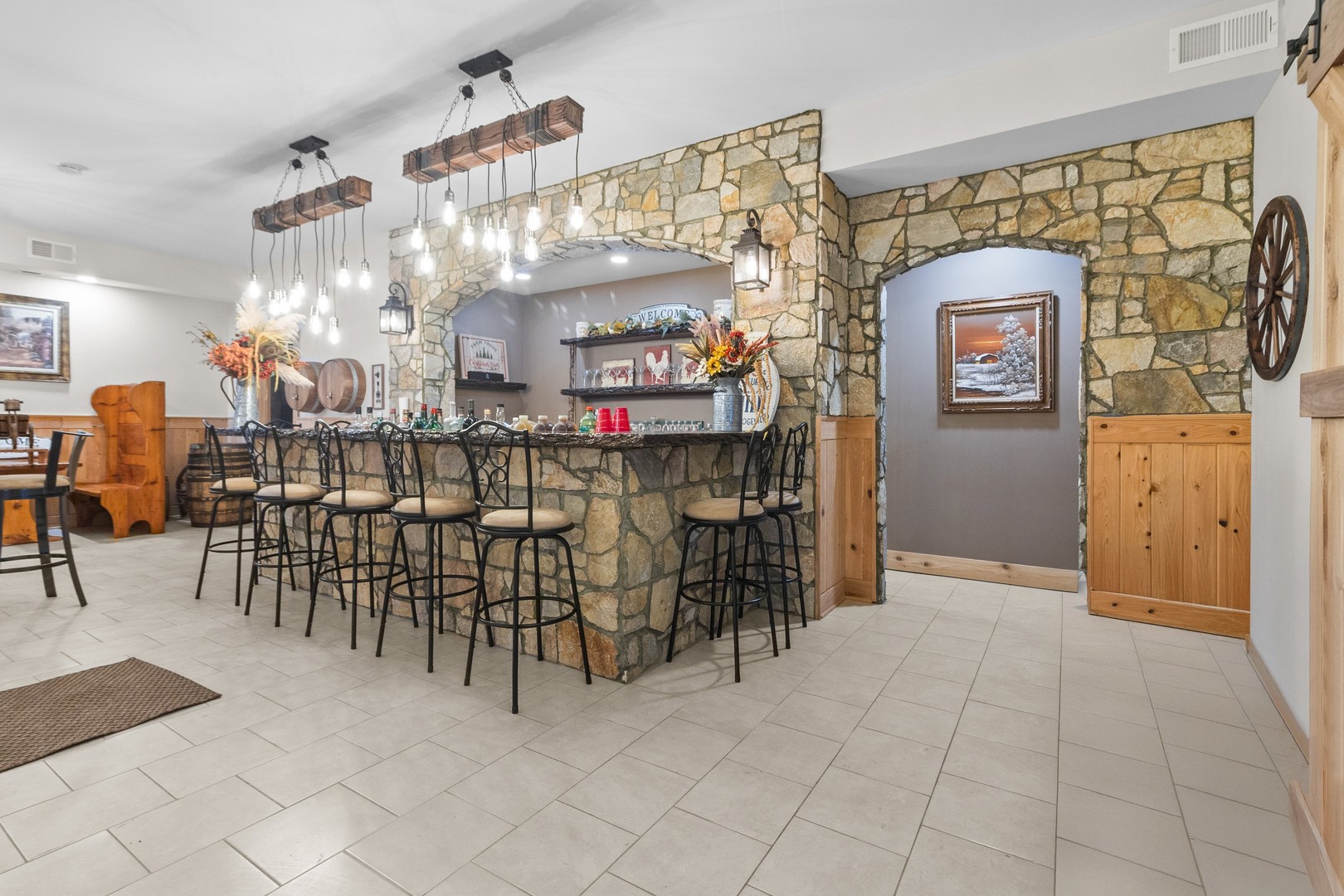7830 North Pillow Hill Road Spring Grove, IL 60081 - Photo 14 of 69 Gallery Image 14