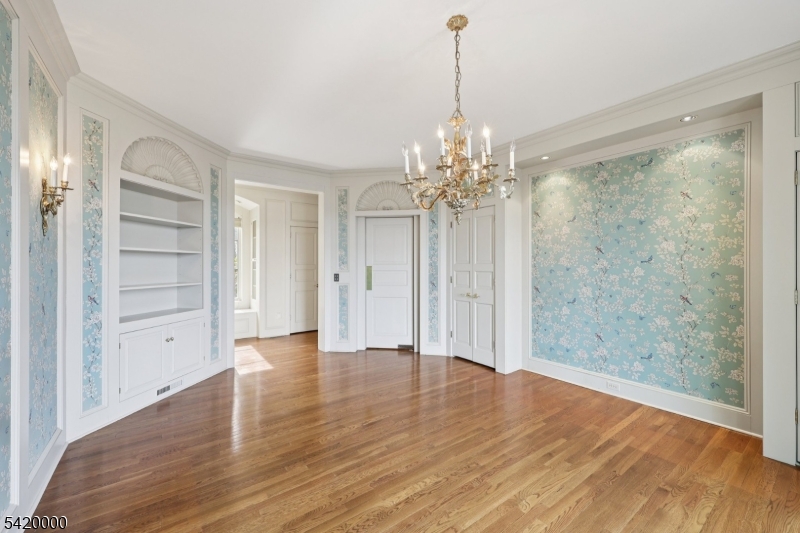 29 Hilltop Road Kinnelon, NJ 07405 - Photo 20 of 50 a view of a livingroom with wooden floor closet and windows