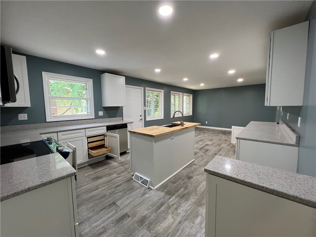 3 Ewing Place Decatur, IL 62522 - Photo 4 of 27