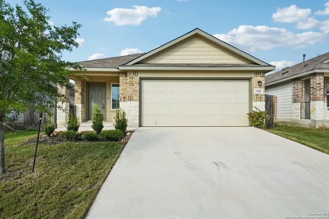 $1,795 | 13855 Siltstone Loop, San Antonio, TX 78253