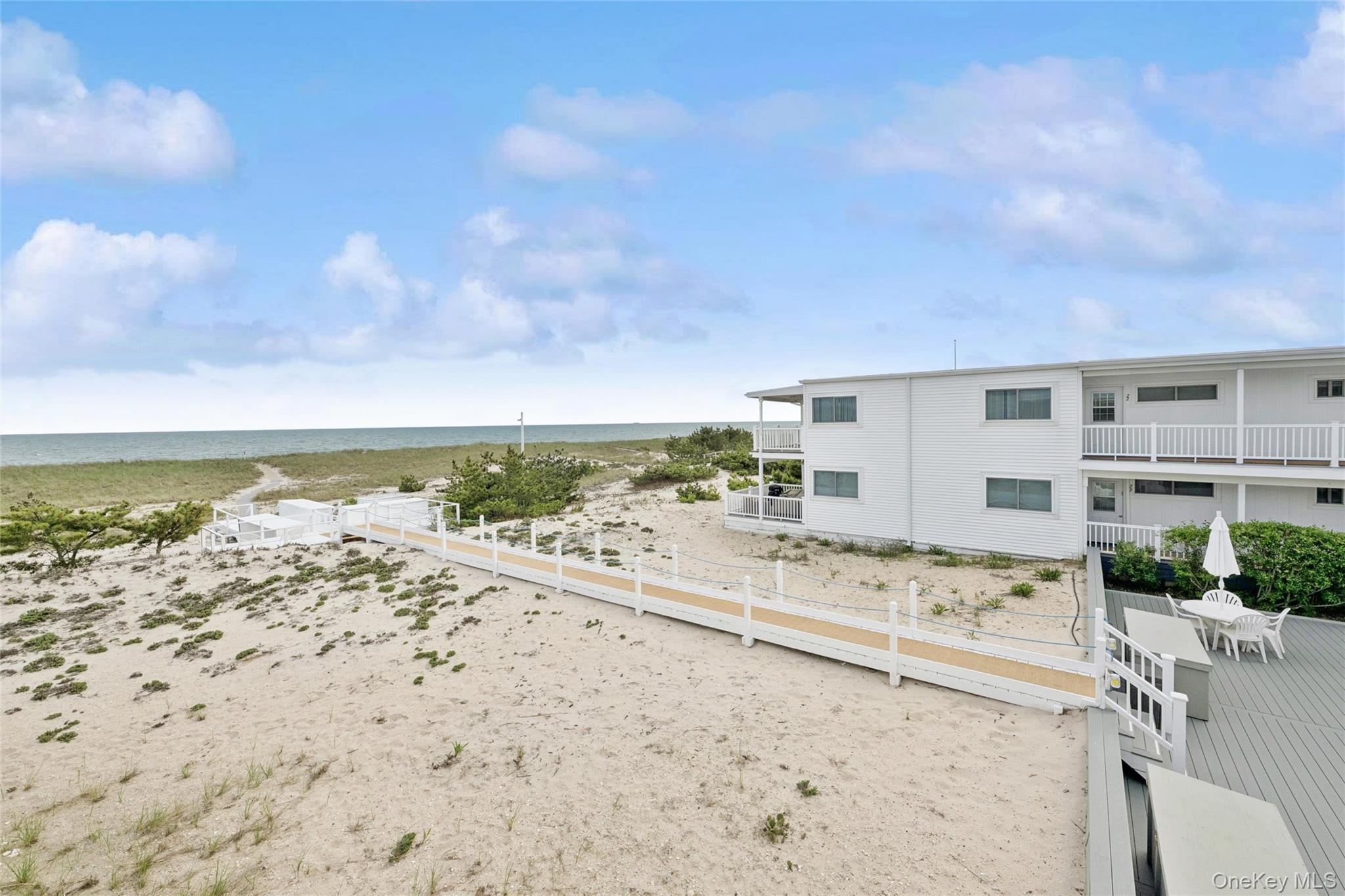 281 Dune Road, Unit 17B Westhampton Beach, NY 11978 - Photo 12 of 25