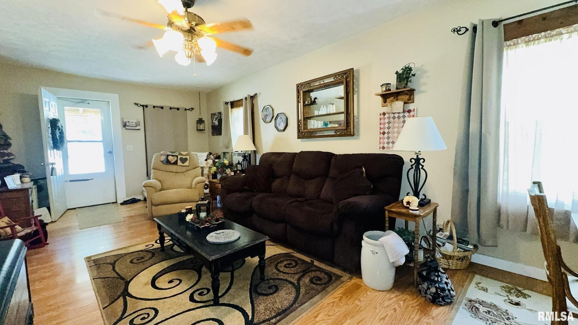 1104 West Webster Street Benton, IL 62812 - Photo 8 of 17