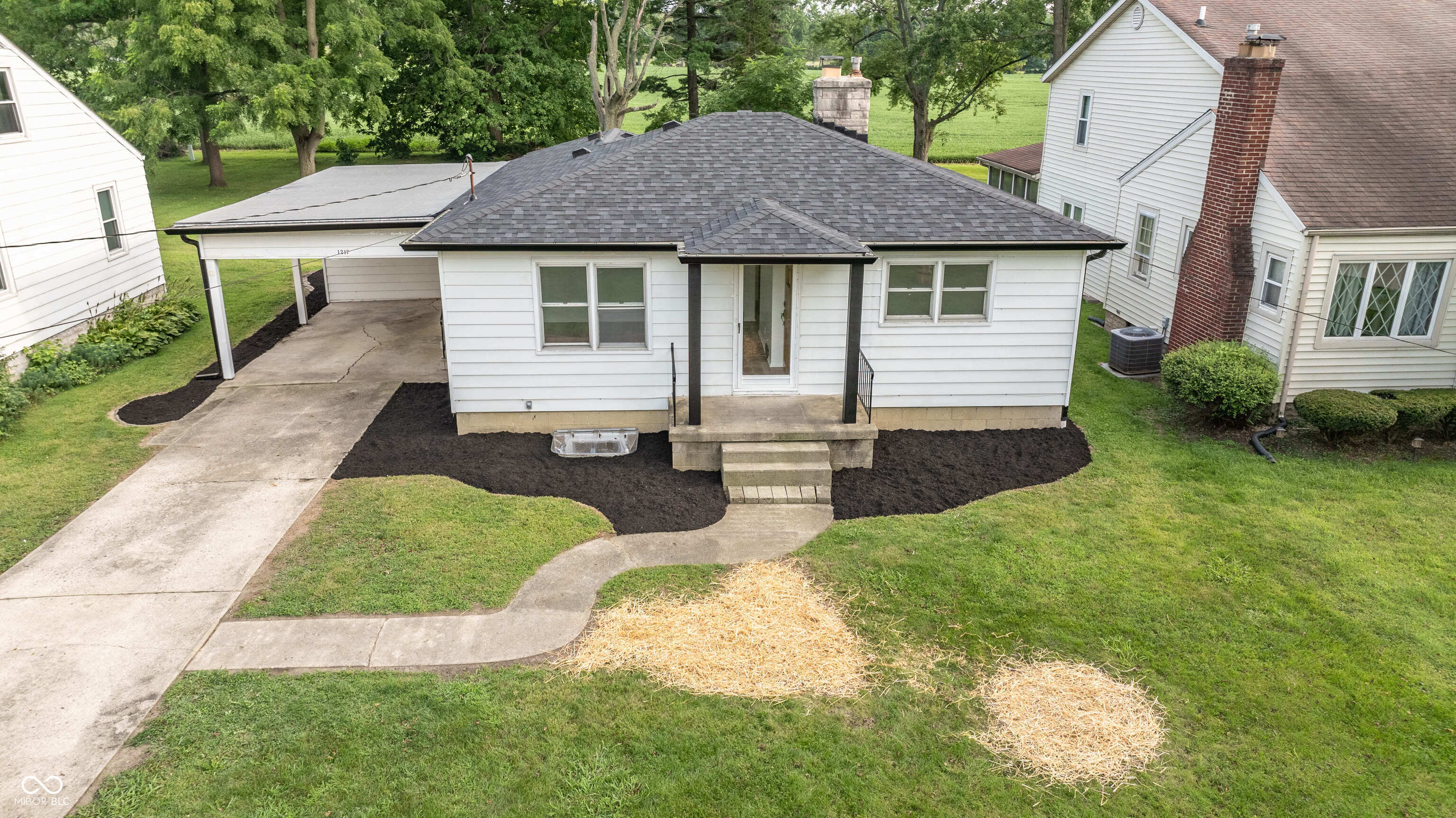 1217 Lindberg Road Anderson, IN 46012 - Photo 2 of 65 Gallery Image 2