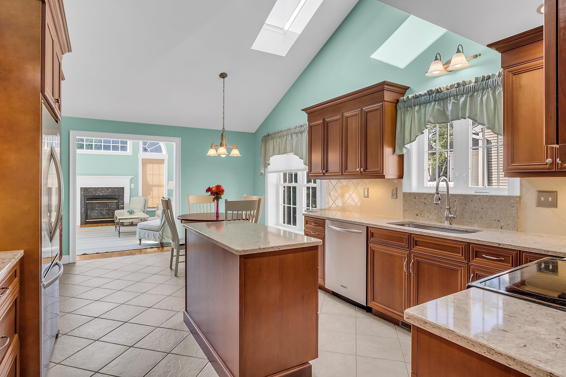 92 Hampton Meadows Hampton, NH 03842 - Photo 28 of 30