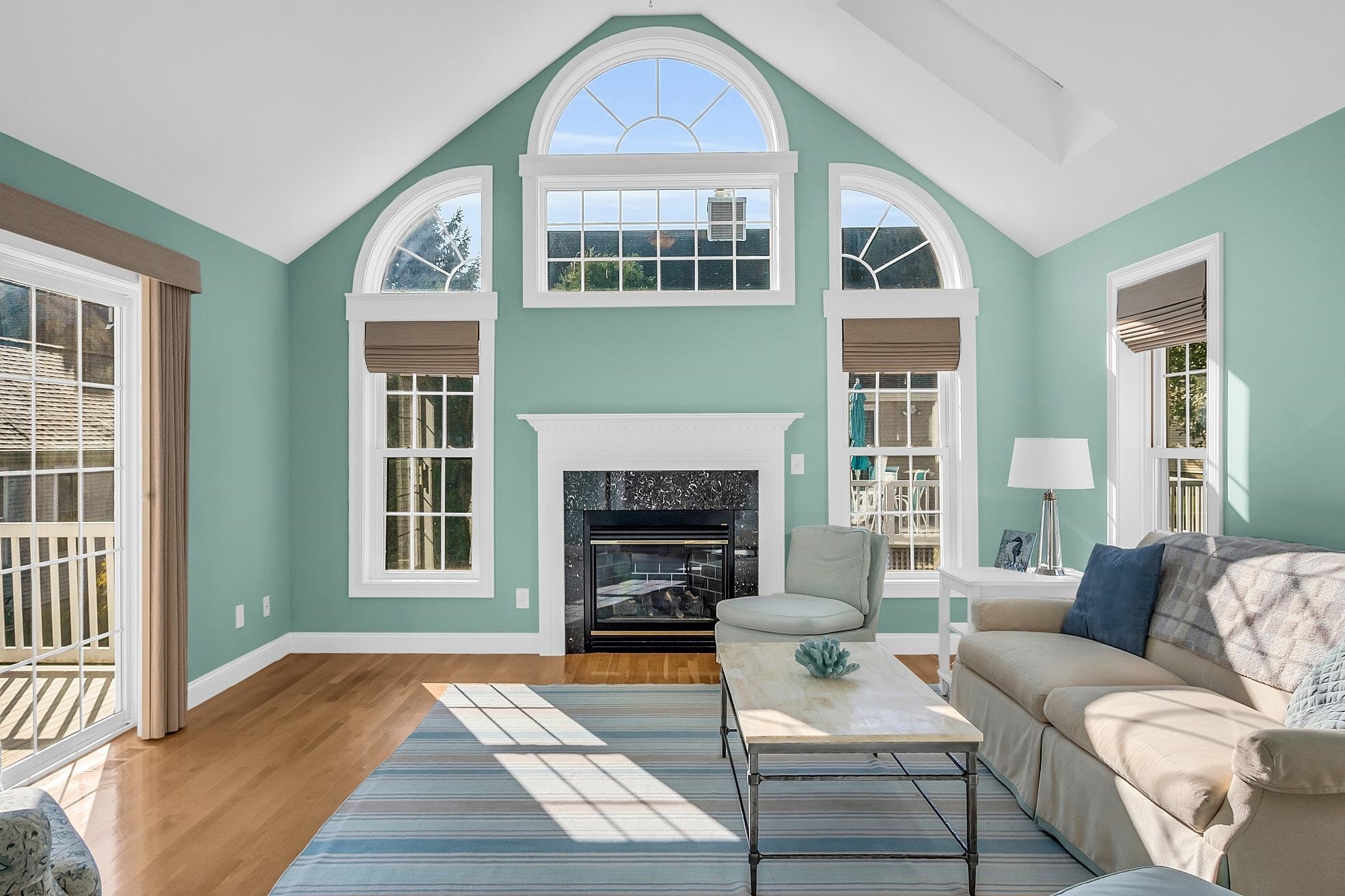 92 Hampton Meadows Hampton, NH 03842 - Photo 5 of 30