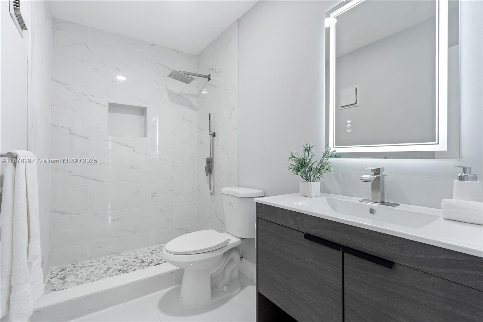 6816 Northwest 26th Avenue Fort Lauderdale, FL 33309 - Photo 20 of 25