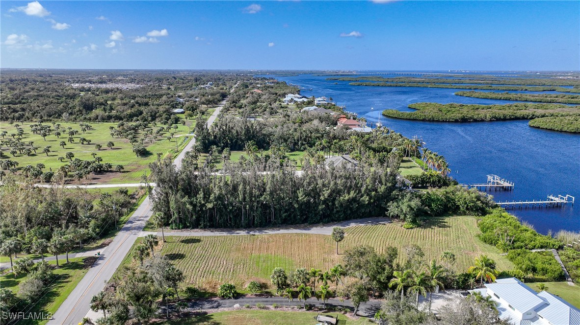 6500 Riverside Drive Punta Gorda, FL 33982 - Photo 13 of 41 Gallery Image 13