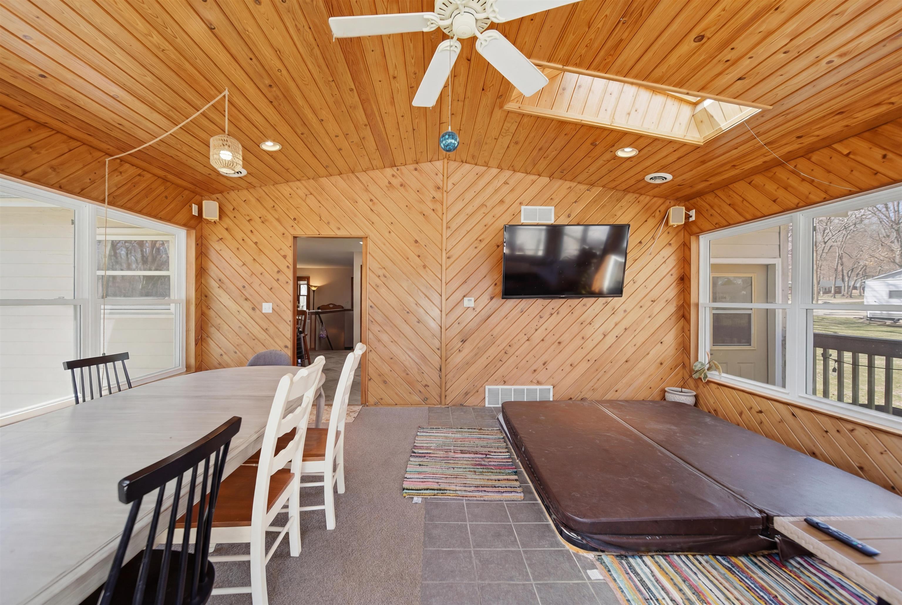 2086 Grand Detour Road Dixon, IL 61021 - Photo 15 of 31