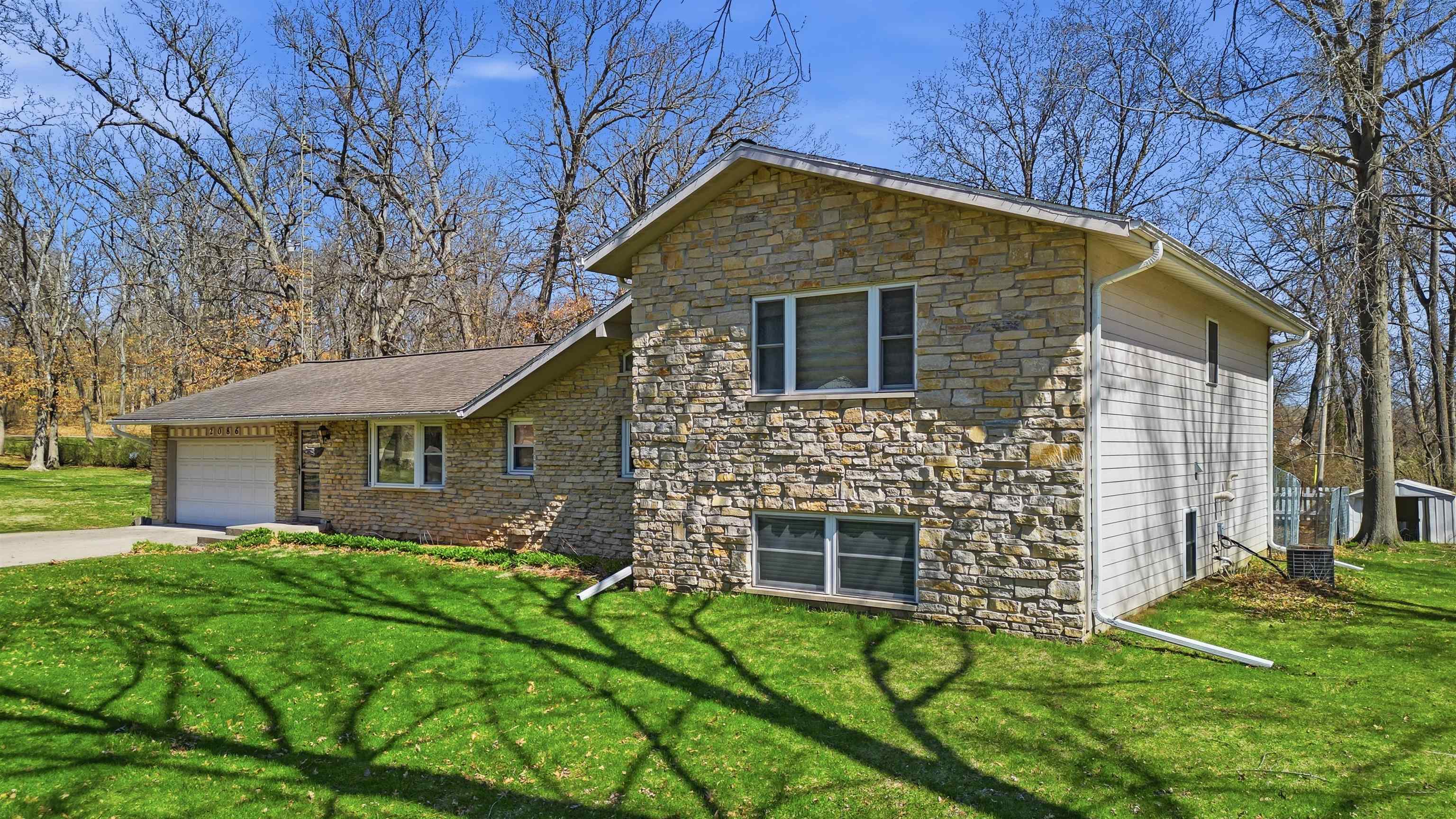 2086 Grand Detour Road Dixon, IL 61021 - Photo 29 of 31