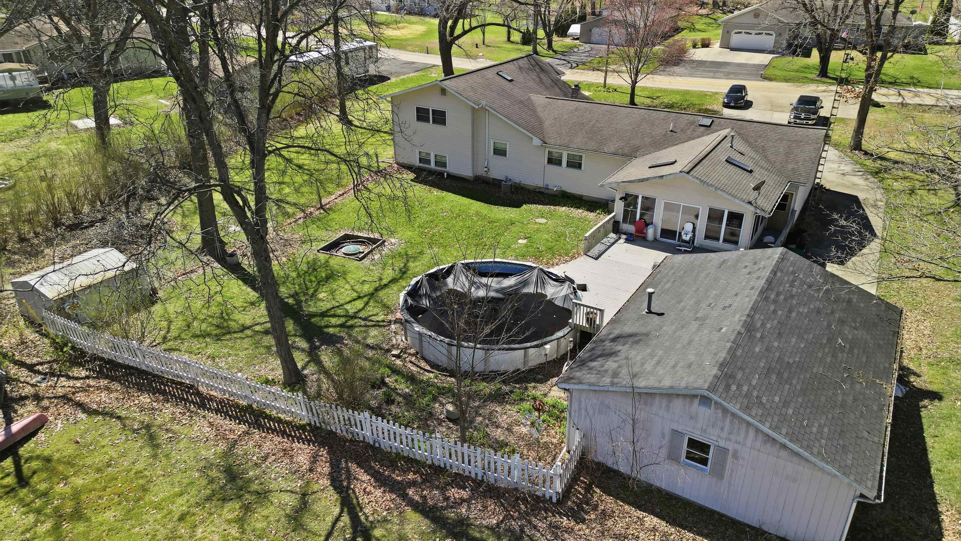 2086 Grand Detour Road Dixon, IL 61021 - Photo 5 of 31