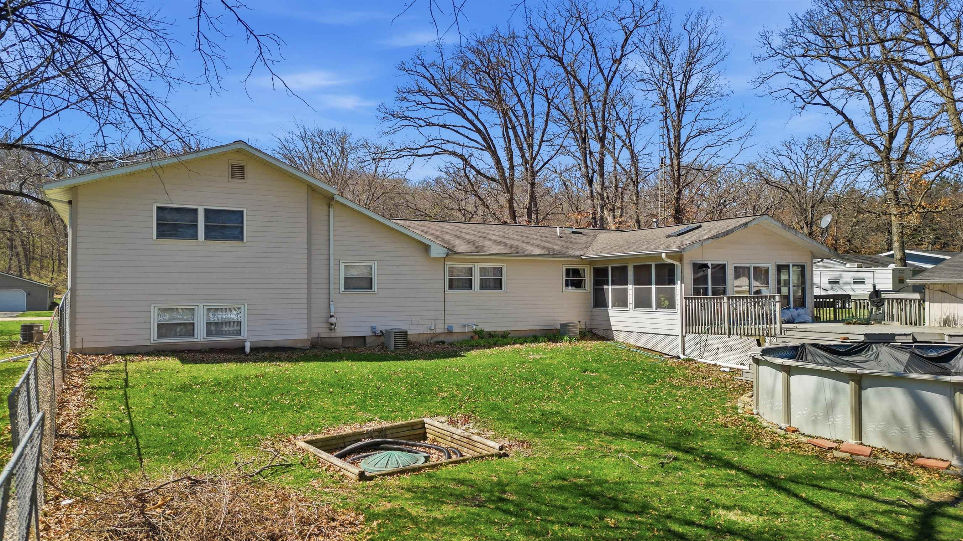 2086 Grand Detour Road Dixon, IL 61021 - Photo 6 of 31