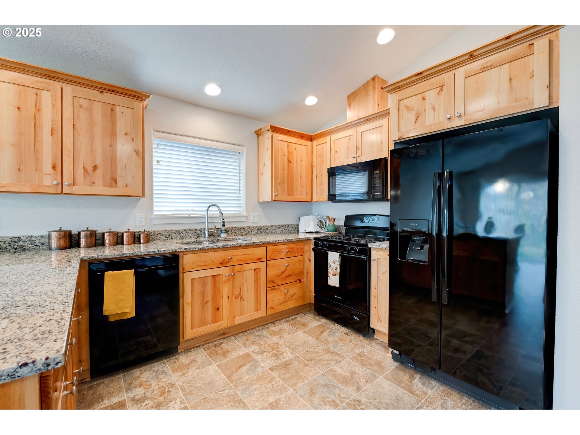 482 Southeast Isenberg Street Dallas, OR 97338 - Photo 24 of 39