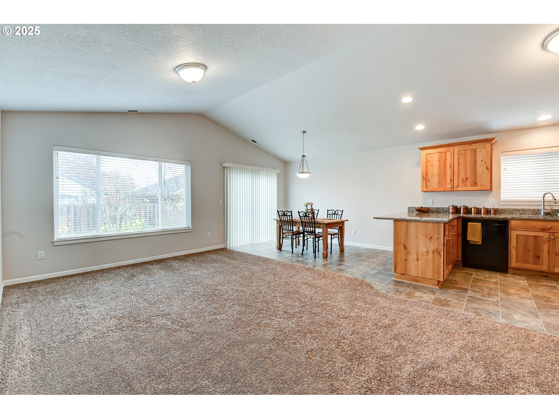 482 Southeast Isenberg Street Dallas, OR 97338 - Photo 25 of 39