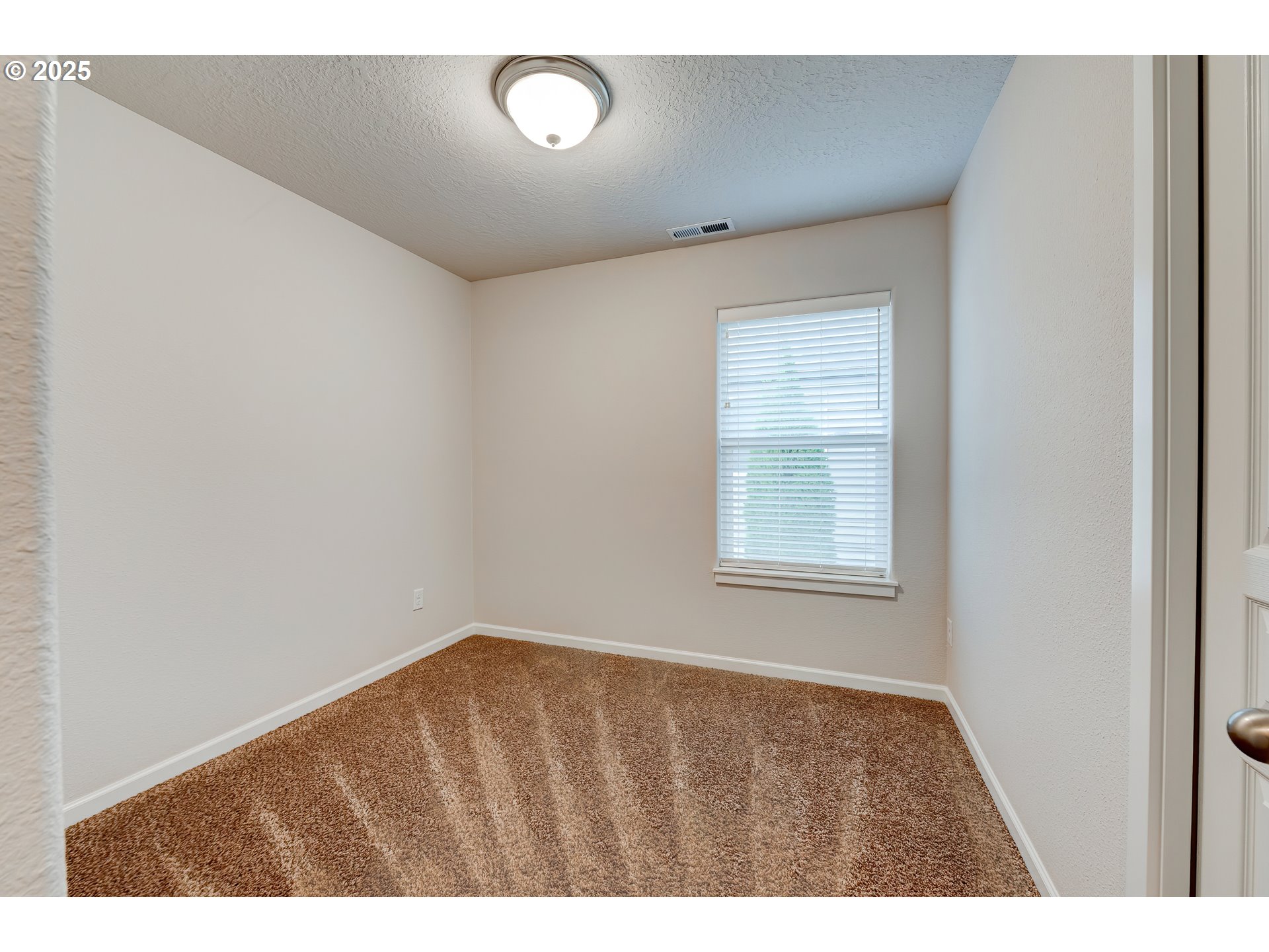 482 Southeast Isenberg Street Dallas, OR 97338 - Photo 36 of 39