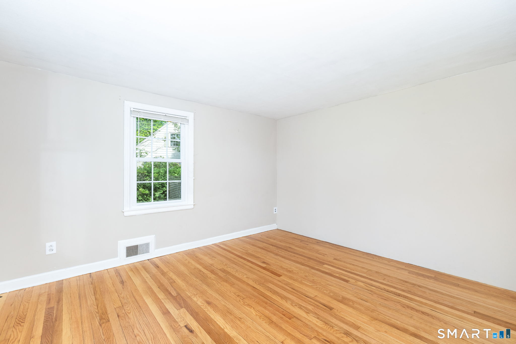 32 Belvedere Road North Haven, CT 06473 - Photo 16 of 40