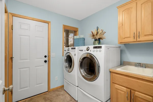 $482,000 | 4588 Lasalle Avenue, St. Michael, MN 55376