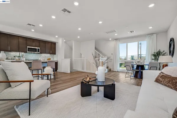$1,099,000 | 45208 Fremont Boulevard, Unit 1004, Fremont, CA 94538