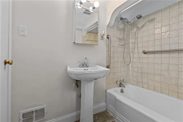 $459,900 | 607 West Waldheim Road, Pittsburgh, PA 15215