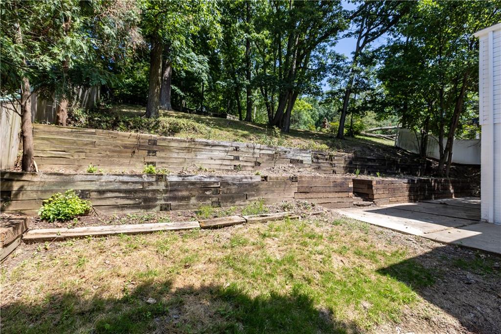 607 West Waldheim Road Pittsburgh, PA 15215 - Photo 23 of 24