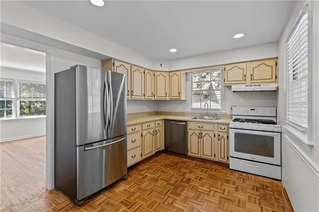 $459,900 | 607 West Waldheim Road, Pittsburgh, PA 15215