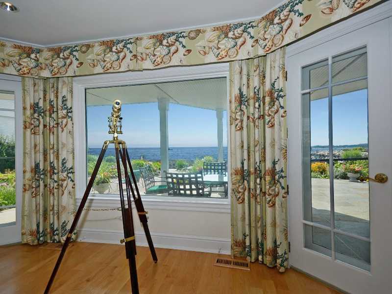 16 Rocky Point Road Rowayton, CT 06853 - Photo 6 of 25 a bathroom with a tub and shower