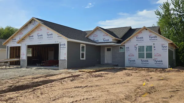 $450,000 | N3991 Wettering Way, Kaukauna, WI 54130