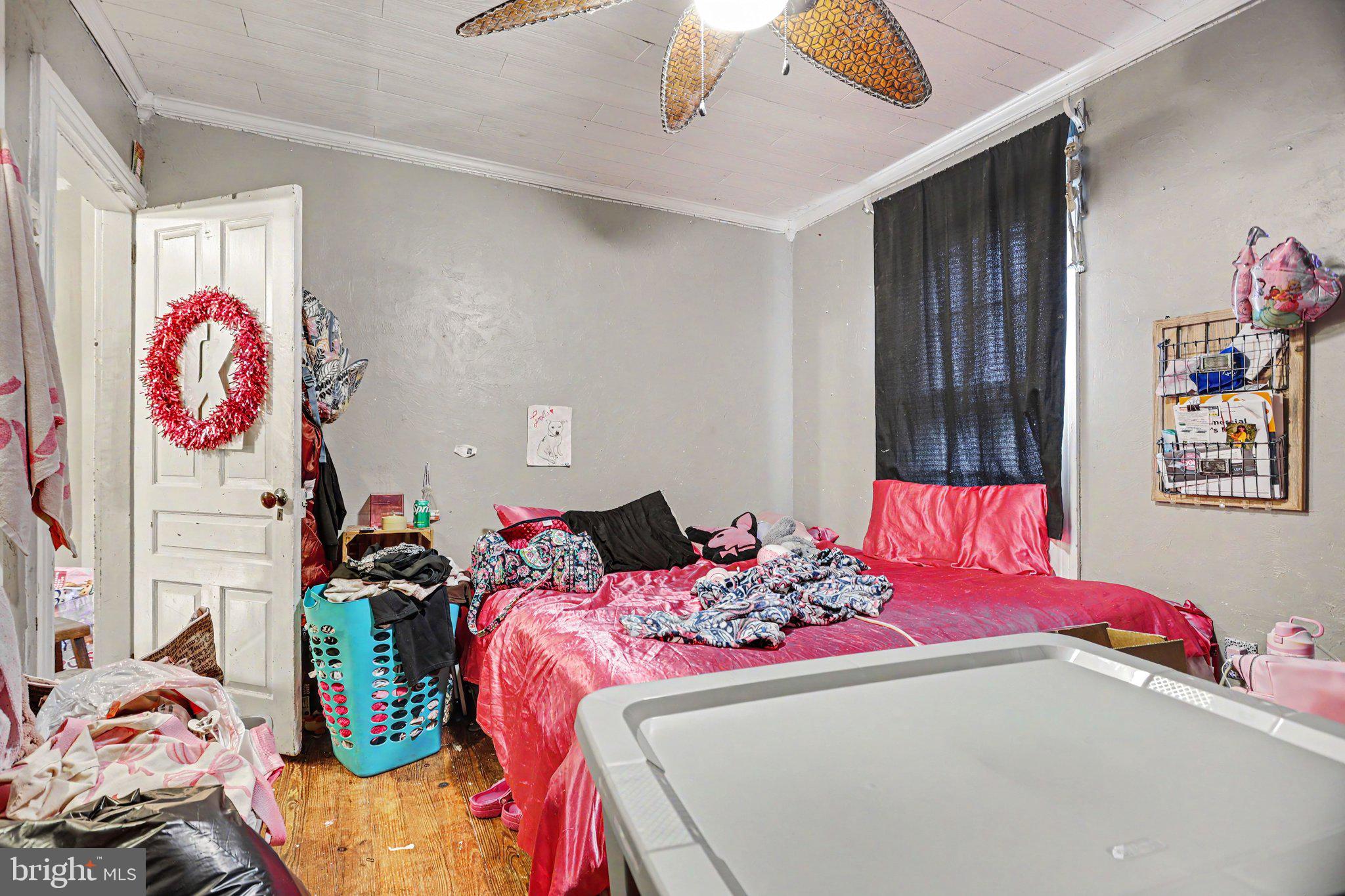 61 Mayfield Street Dover, PA 17315 - Photo 21 of 26 Cozy room with vibrant decor.