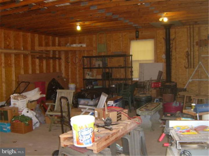 243 Dyke Branch Road Dover, DE 19901 - Photo 5 of 11 Garage