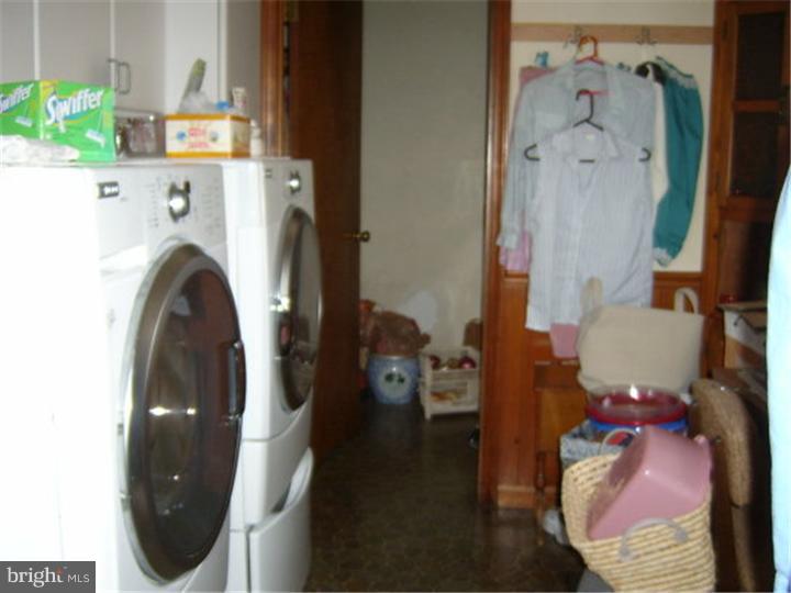 243 Dyke Branch Road Dover, DE 19901 - Photo 6 of 11 Laundry Room