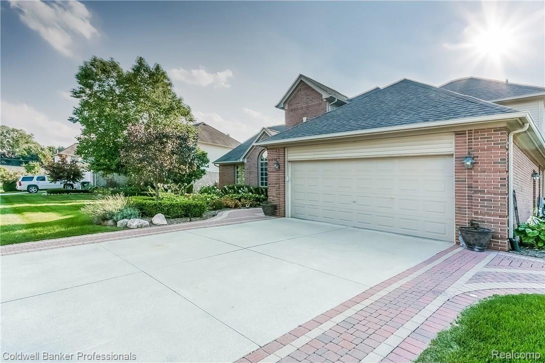 3445 Cascade Circle Rochester, MI 48307 - Photo 57 of 61 057-Garage-3194124-large.jpg
