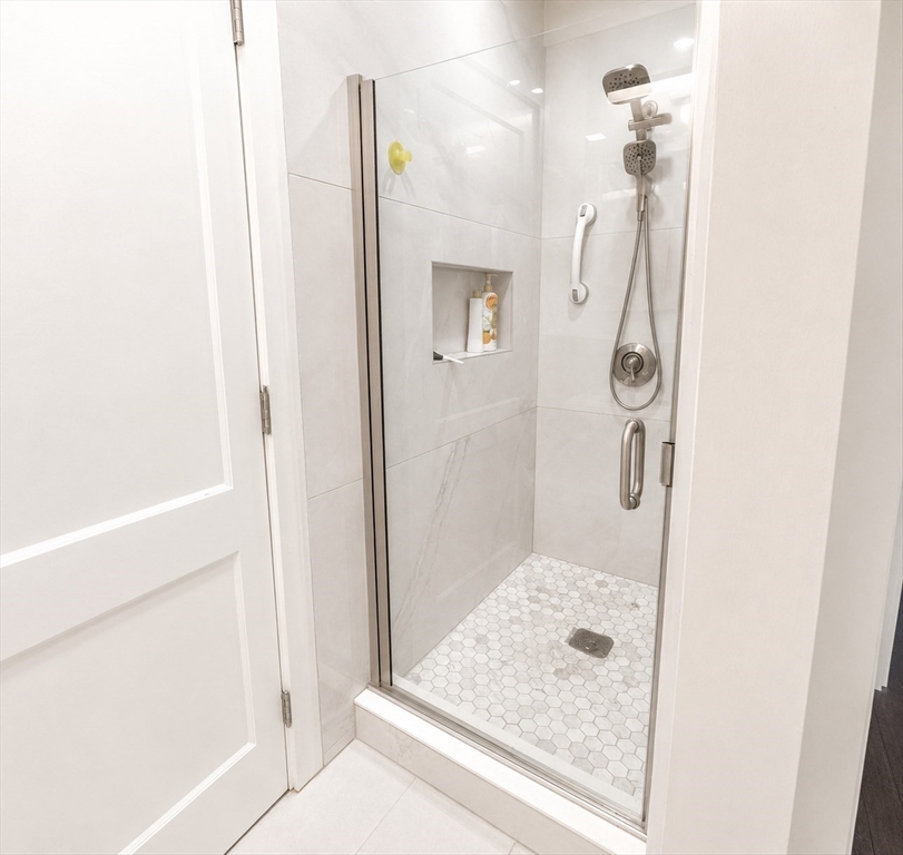 8 Rose Street, Unit 8 Somerville, MA 02143 - Photo 12 of 13
