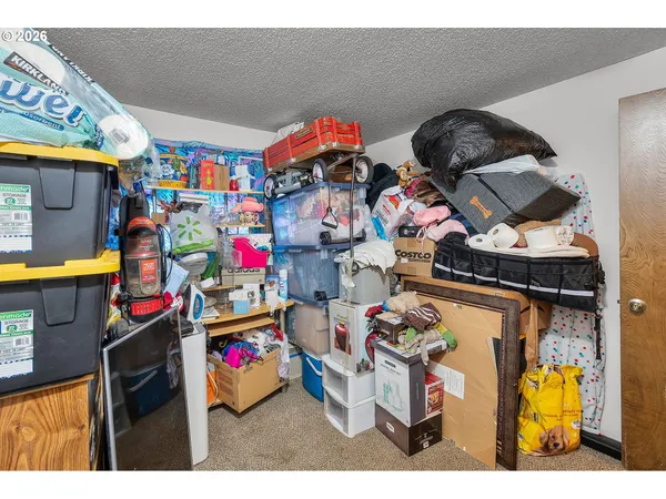 $449,000 | 230 Southwest 8th Avenue, Canby, OR 97013