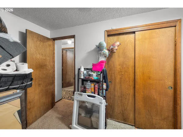 $449,000 | 230 Southwest 8th Avenue, Canby, OR 97013