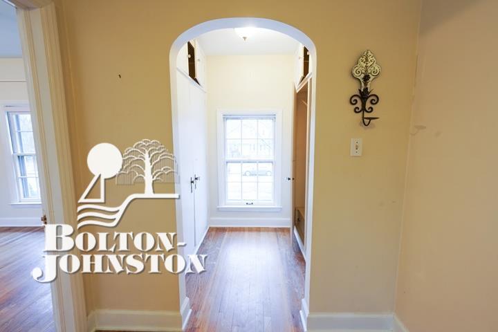 734 Barrington Road Grosse Pointe, MI 48230 - Photo 17 of 29 50063300-16.JPG
